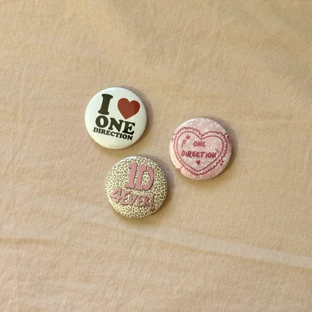 button pins - pack