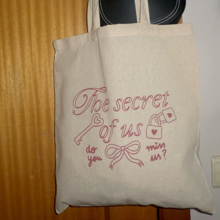 tsou tote bag