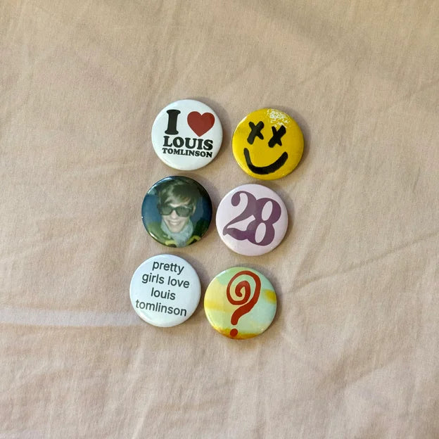 button pins - pack