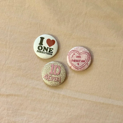 button pins - pack