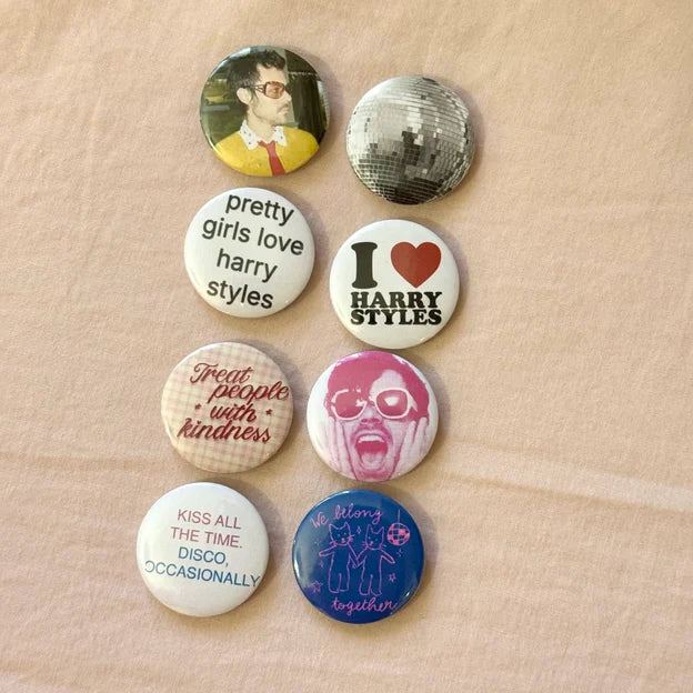 button pins - pack