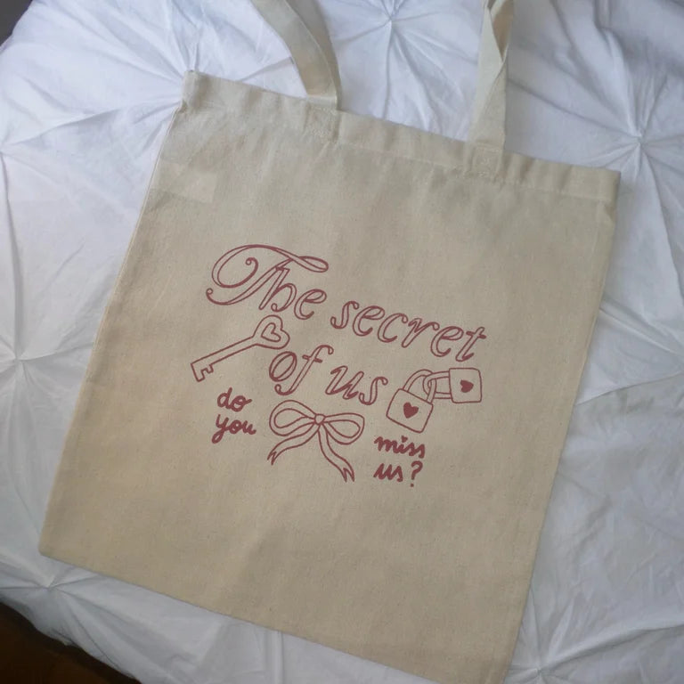 tsou tote bag